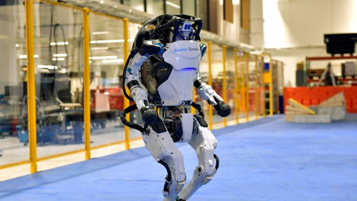 Technik: Humanoider Roboter Atlas wird elektrisch