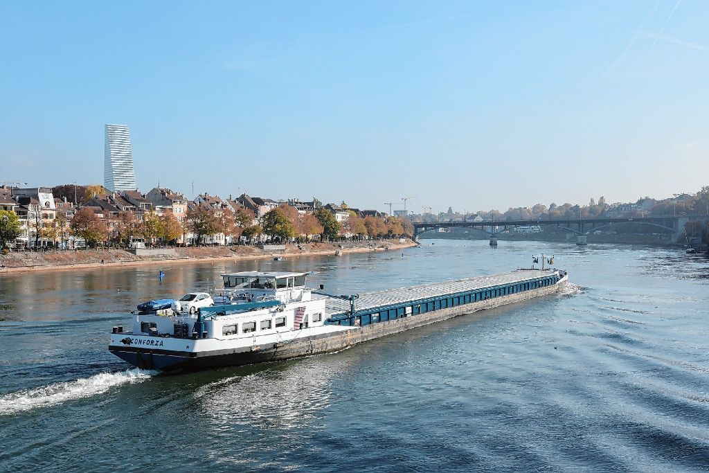 Basel: Mehr Tiefgang für Rheinschiffe