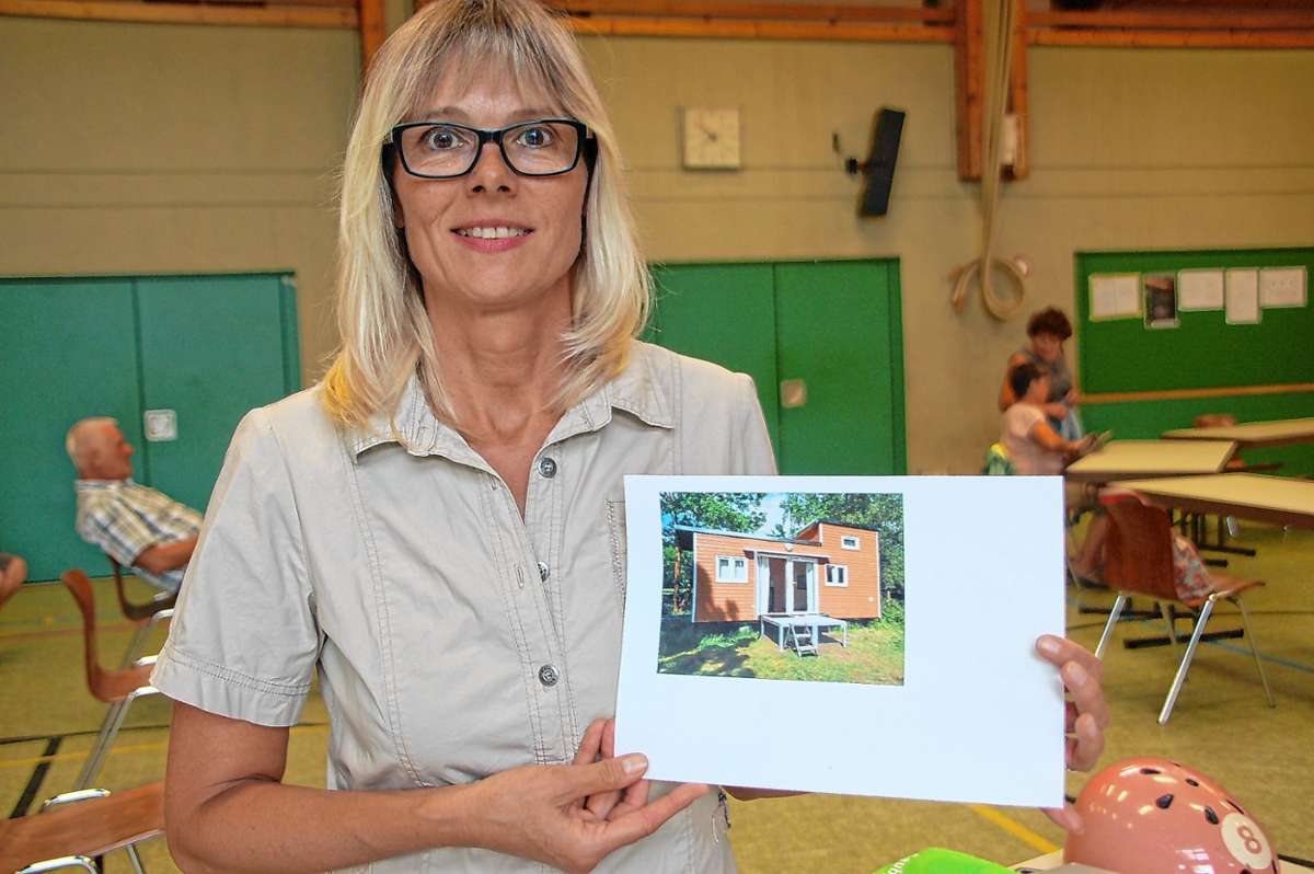 Andrea Bernbach würde ihr Grundstück in Ober-Eichsel gerne für sogenannte Tiny Houses nutzen. Foto: Petra Wunderle