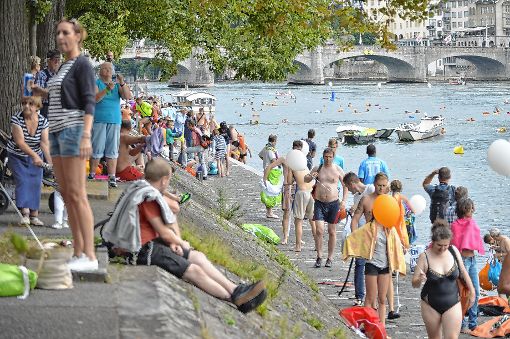 Auf eine gute Resonanz hoffen die Organisatoren des Basler Rheinschwimmens auch in diesem Jahr. Bei gutem Wetter rechnen sie mit mehreren tausend Teilnehmern. Foto: Die Oberbadische