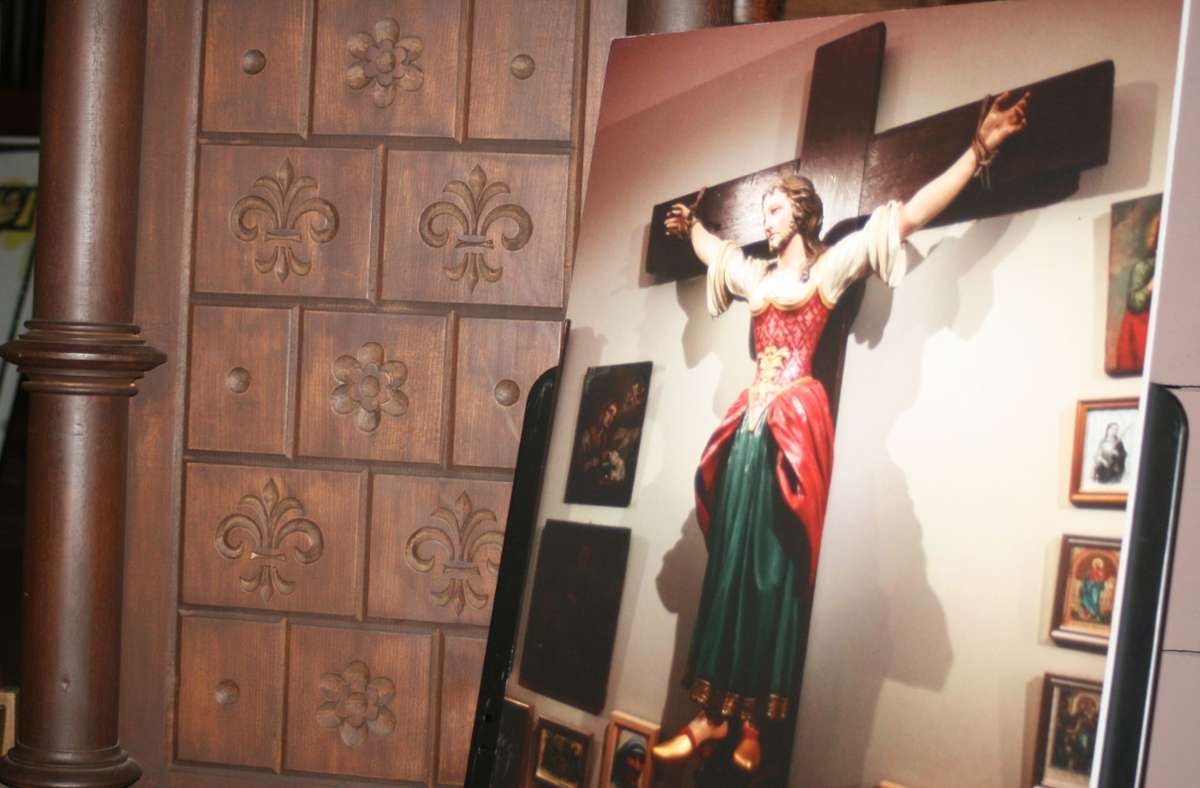 „Die Frau am Kreuz“: Ein Mythos, der es in sich hat