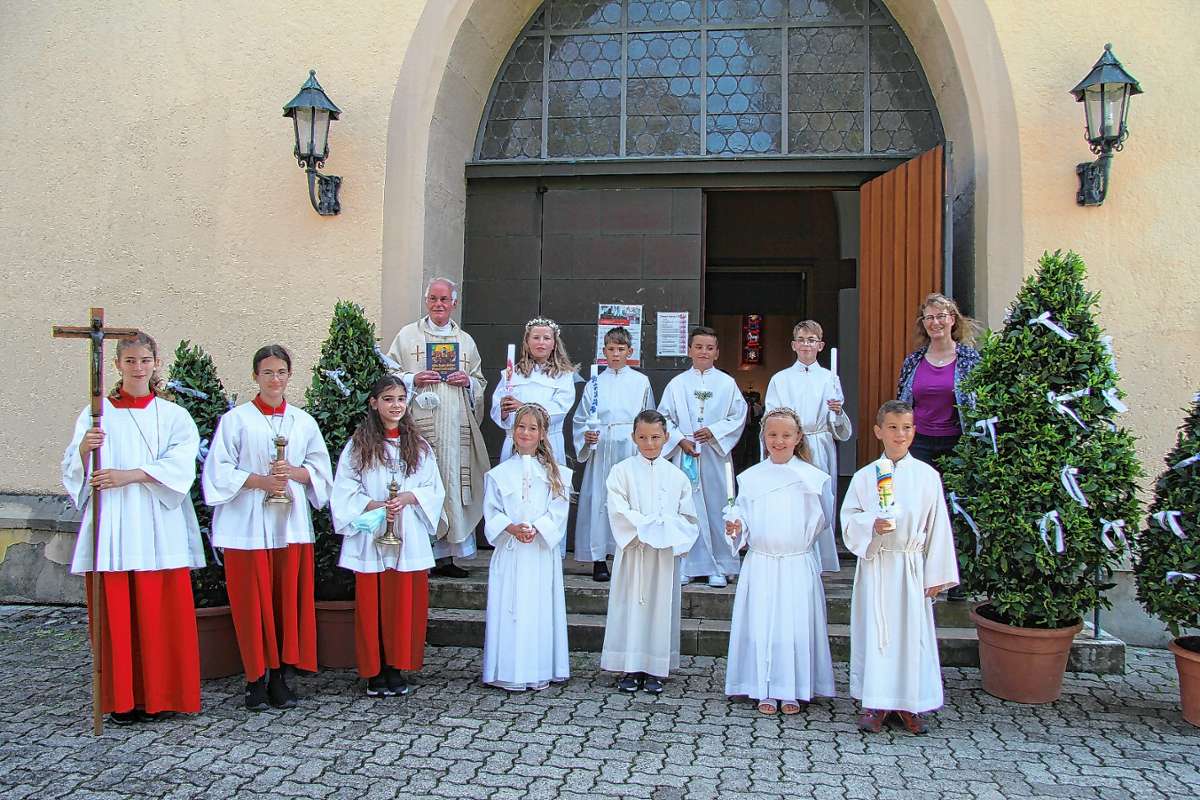 Bad Bellingen: Feierliche Erstkommunion in Bamlach