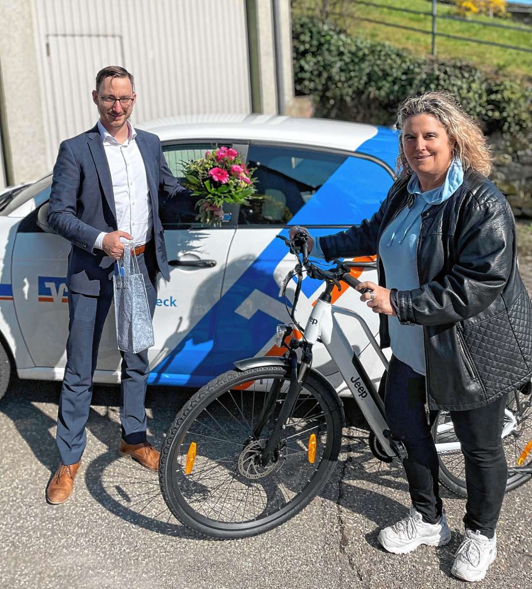 Schwörstadt: Sparerin gewinnt ein E-Bike