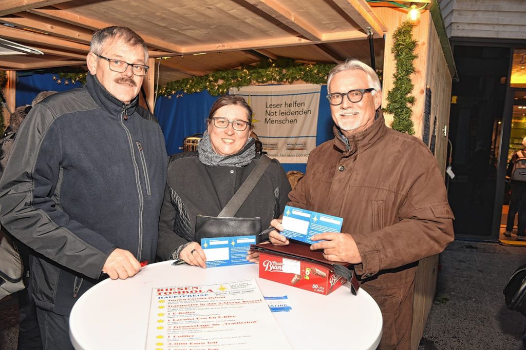 Kreis Lörrach: Ortsvorsteher der Lörracher Stadtteile sammeln für „Leser helfen ...“