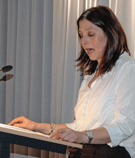 Sie eröffnete die literarischen Begegnungen: Francesca Vidal, Professorin an der Universität Koblenz-Landau.   Foto: Ursula König Foto: Die Oberbadische