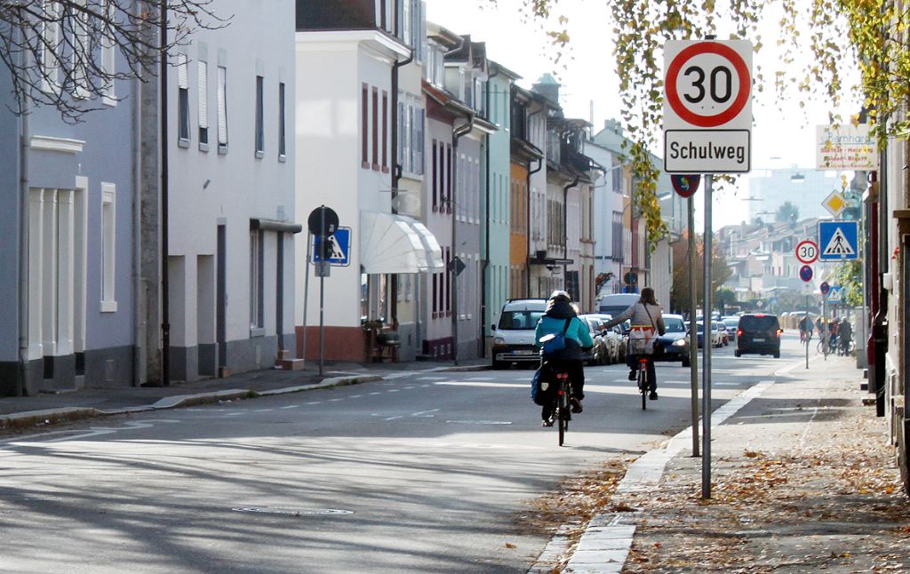 Lörrach: Verkehrsachse  als Fahrradstraße?