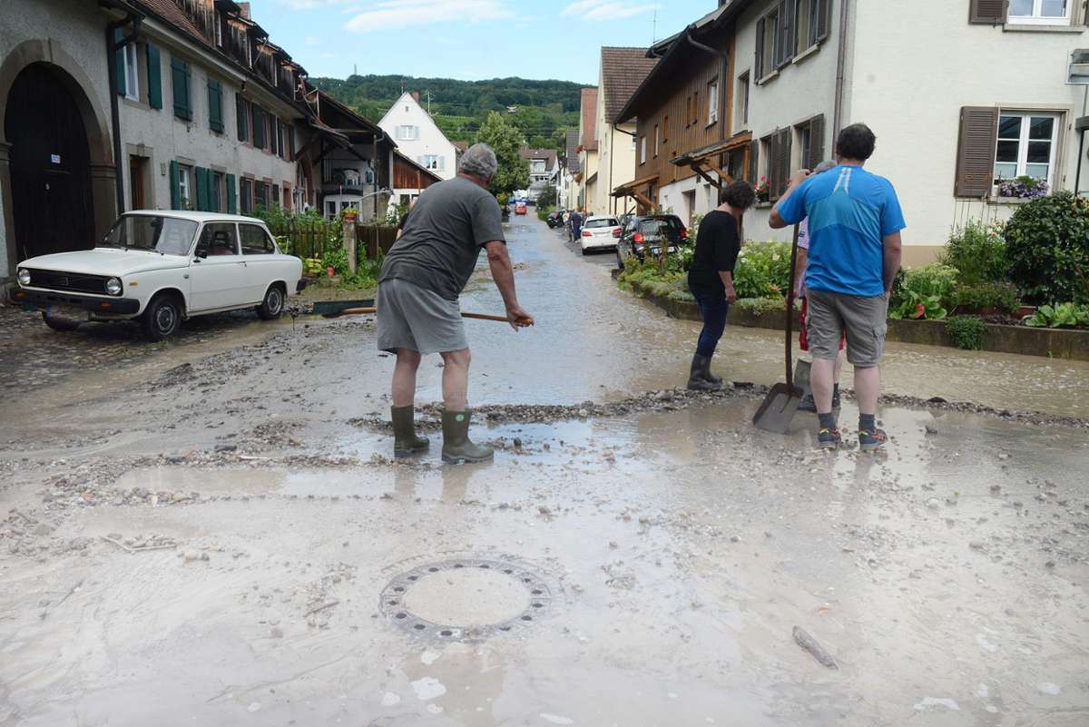 Der Ortskern von Haltingen war von den Wassermassen am Freitagabend stark betroffen. Foto: Marco Fraune